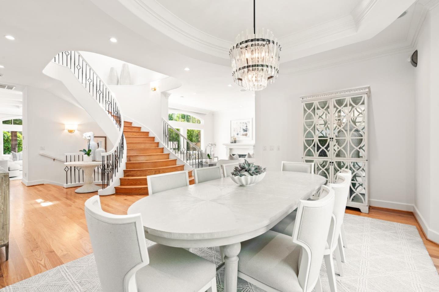 6 Zachary Ct