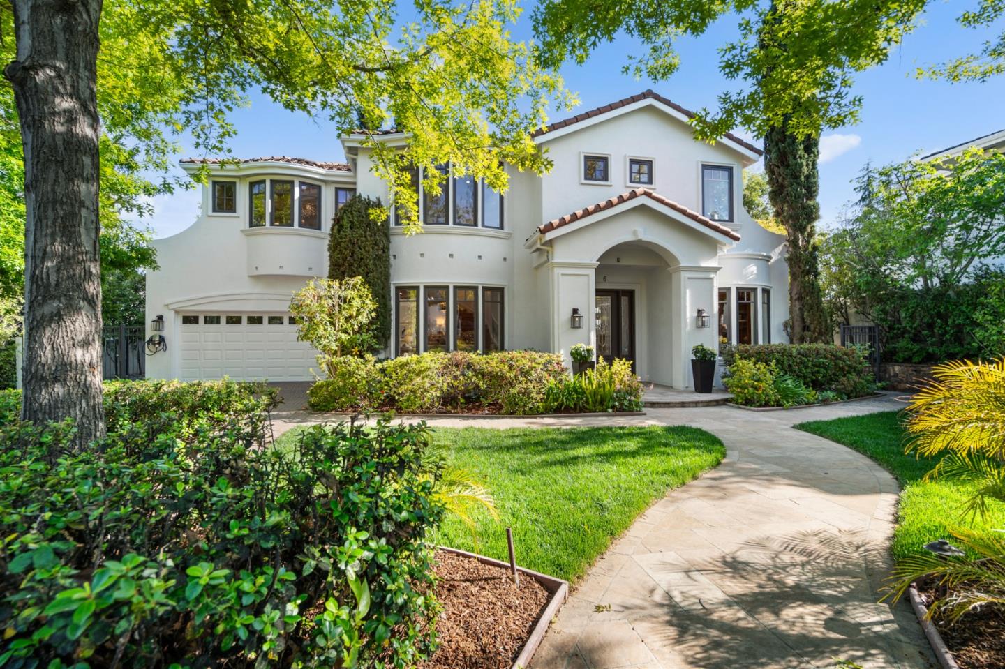 6 Zachary Ct