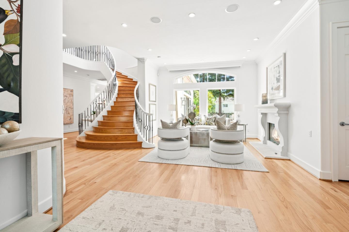 6 Zachary Ct