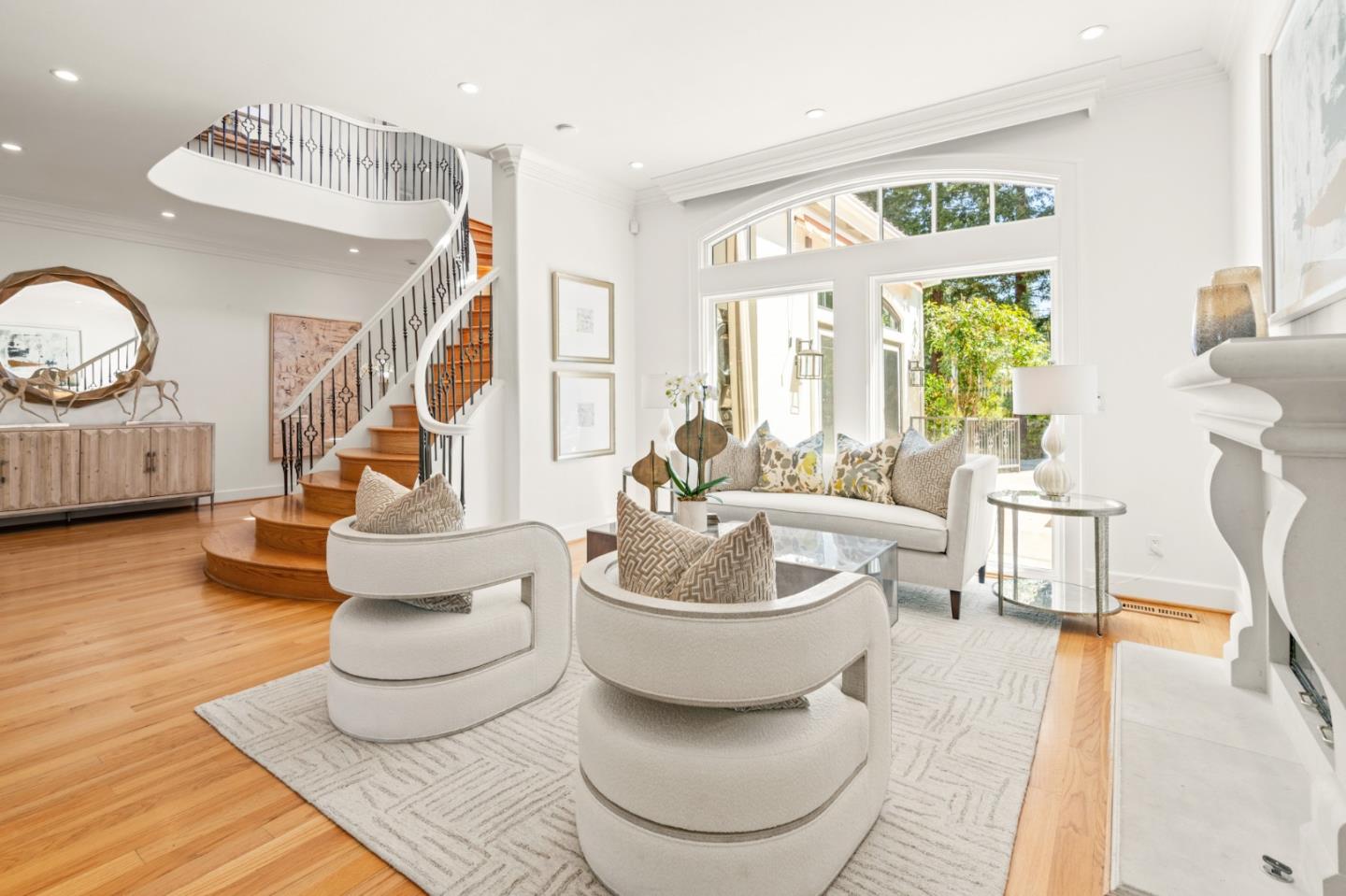 6 Zachary Ct