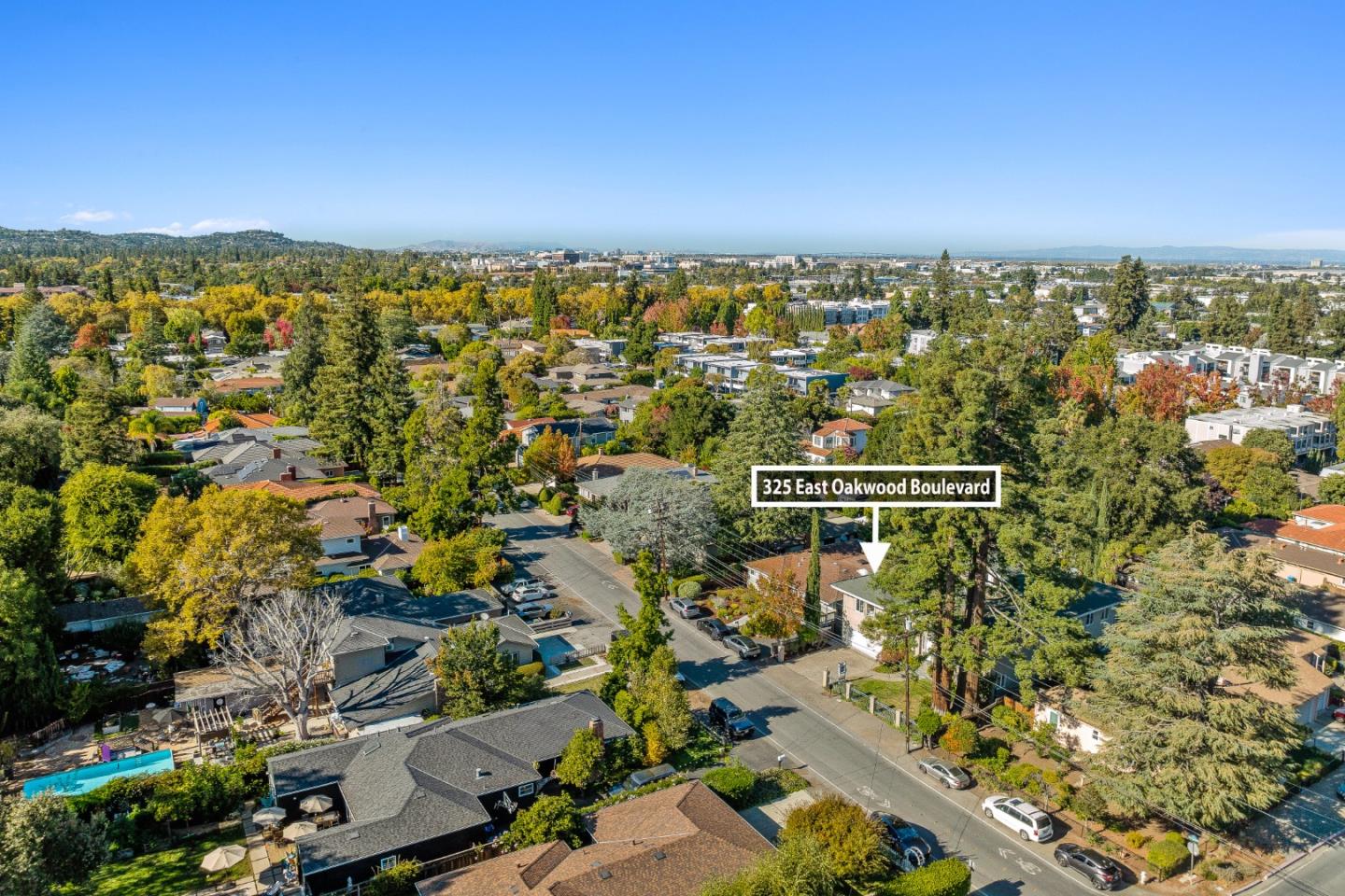 325 East Oakwood Boulevard