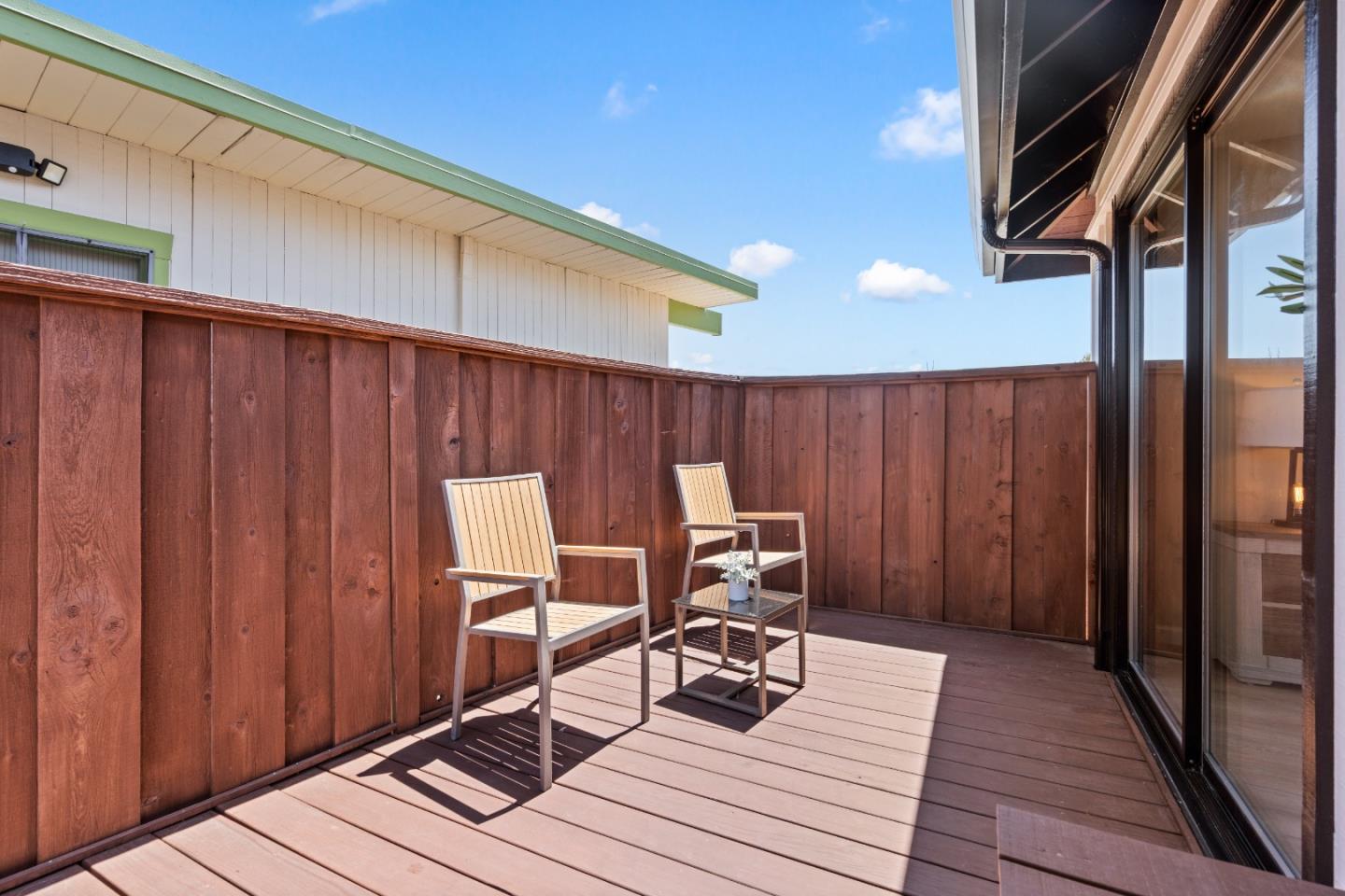 8 Claremont Court