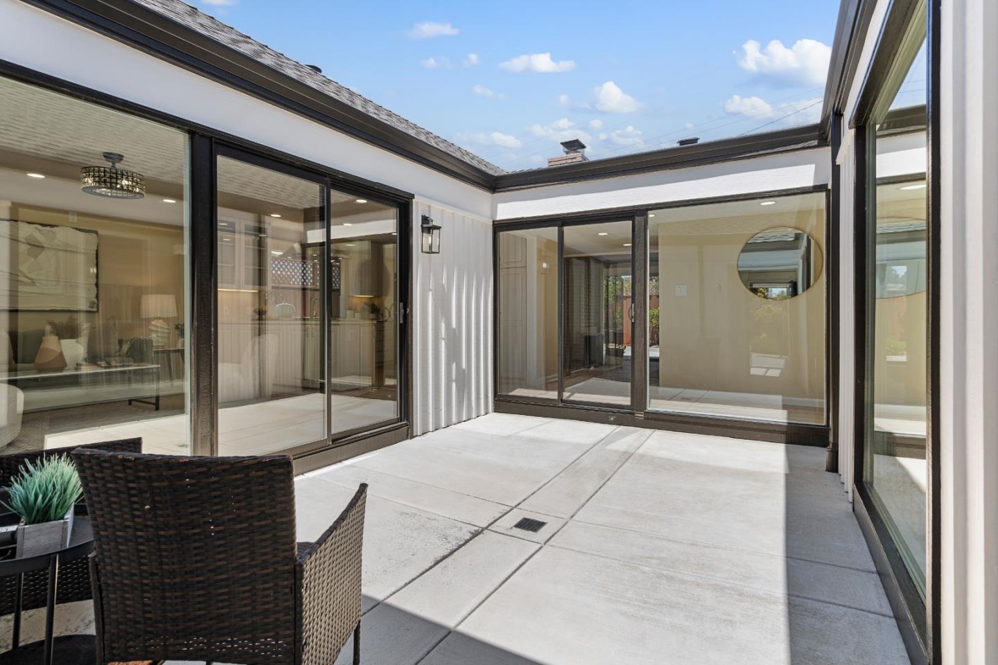 8 Claremont Court