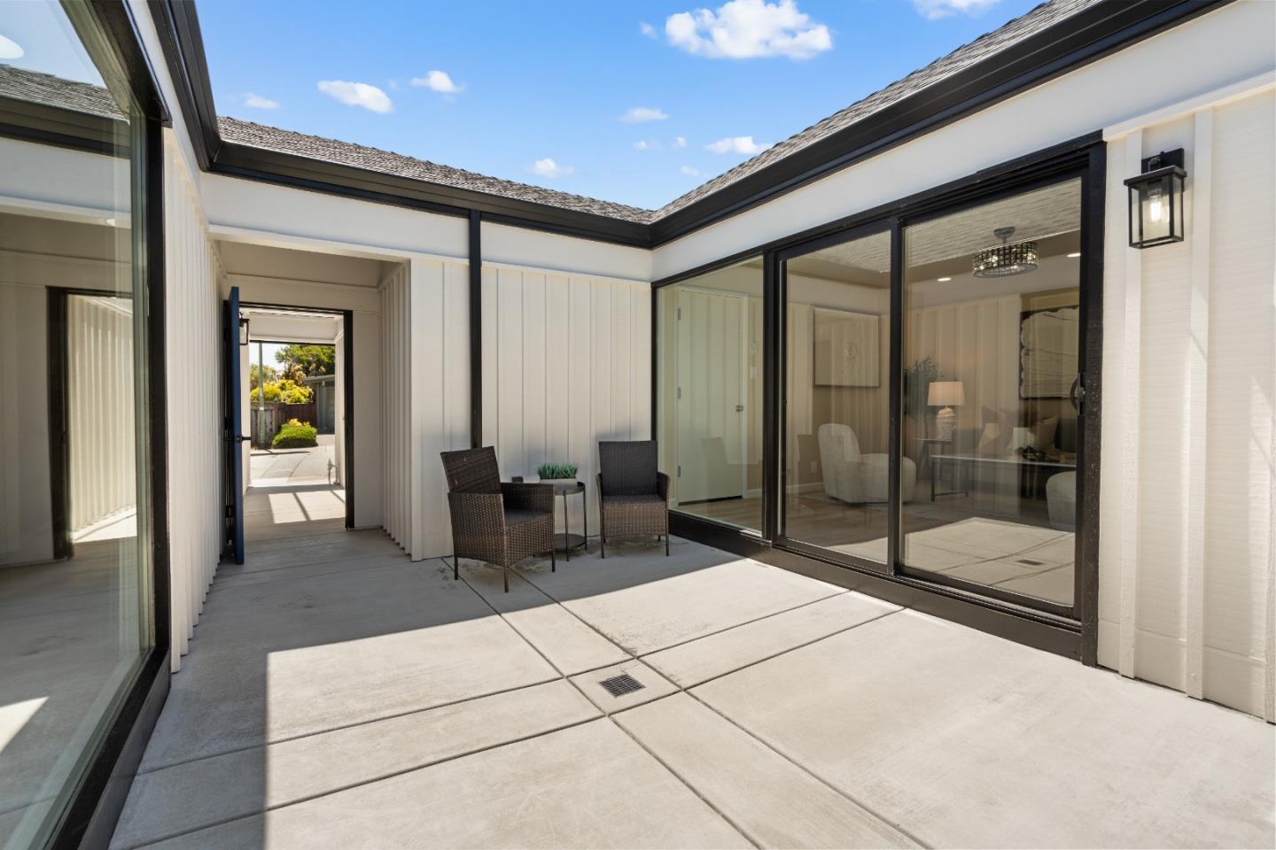 8 Claremont Court