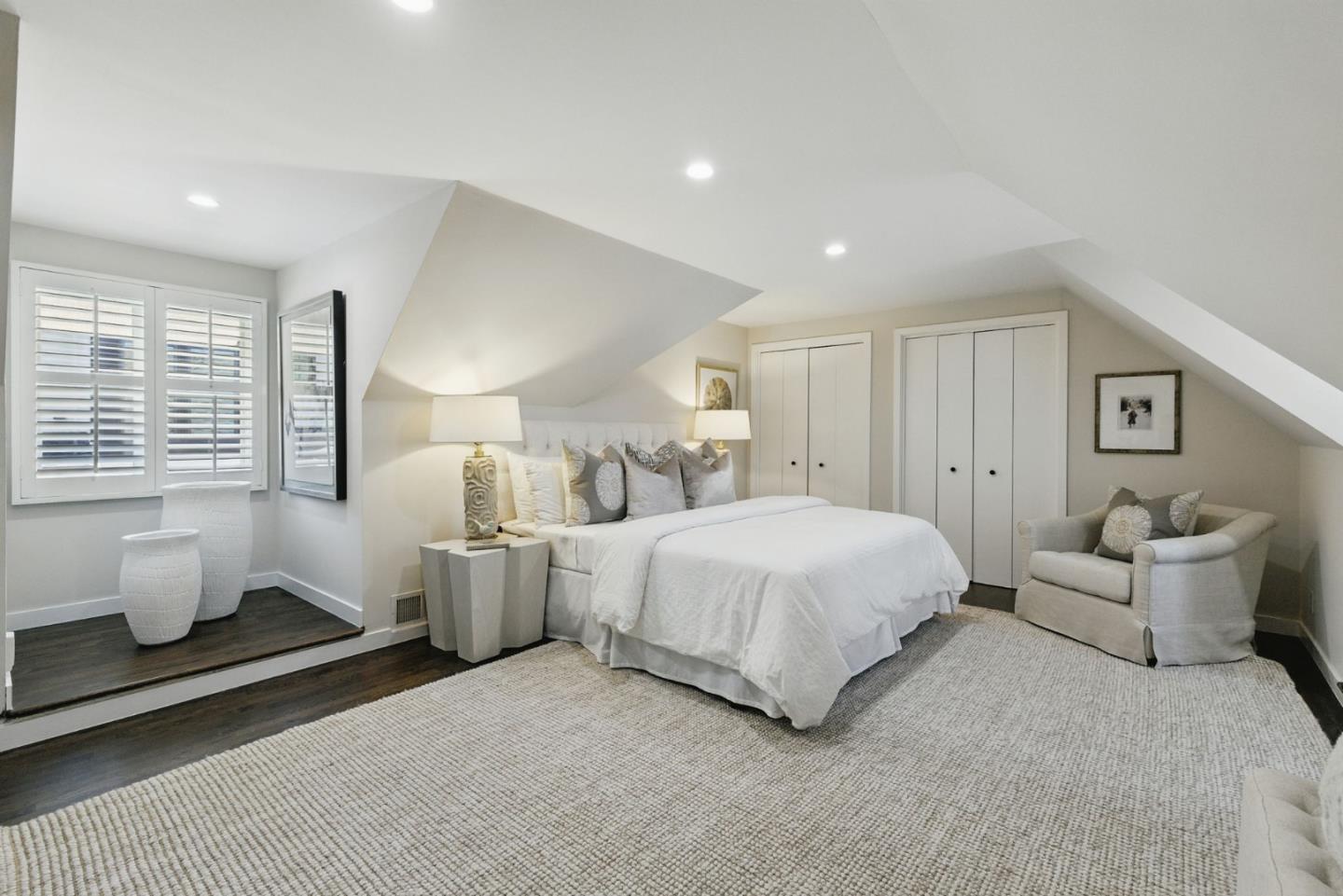 2111 Roosevelt Avenue