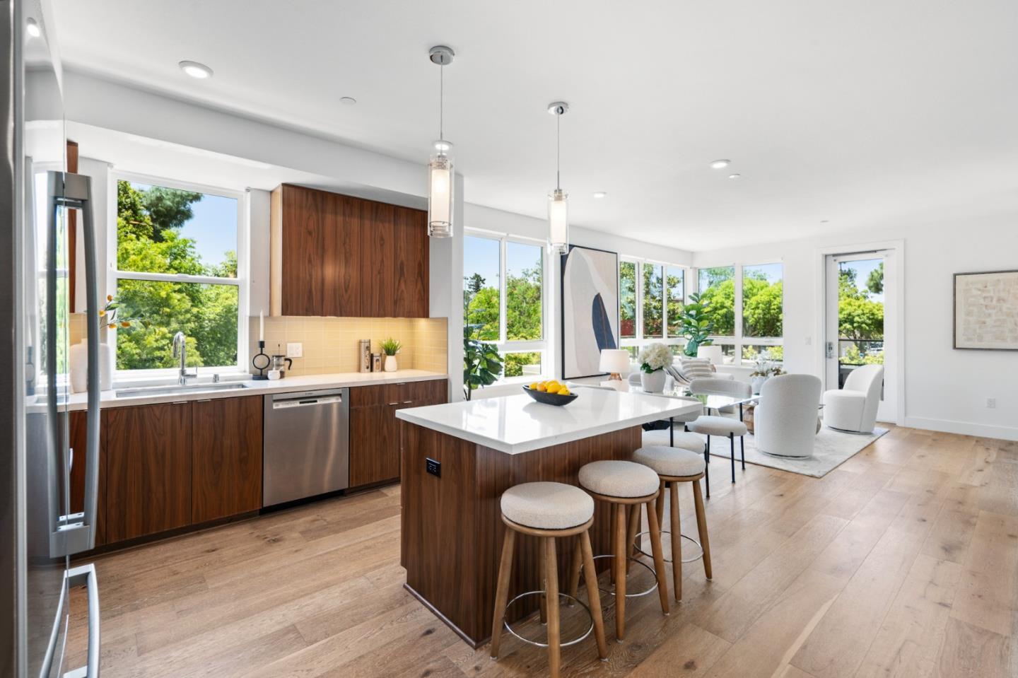 1101 West El Camino Real 219