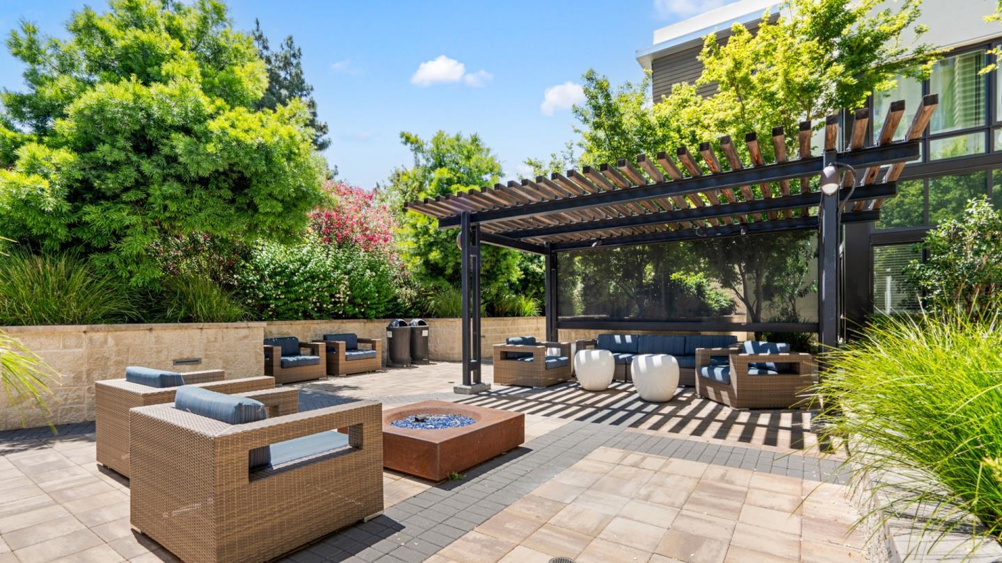 1101 West El Camino Real 219