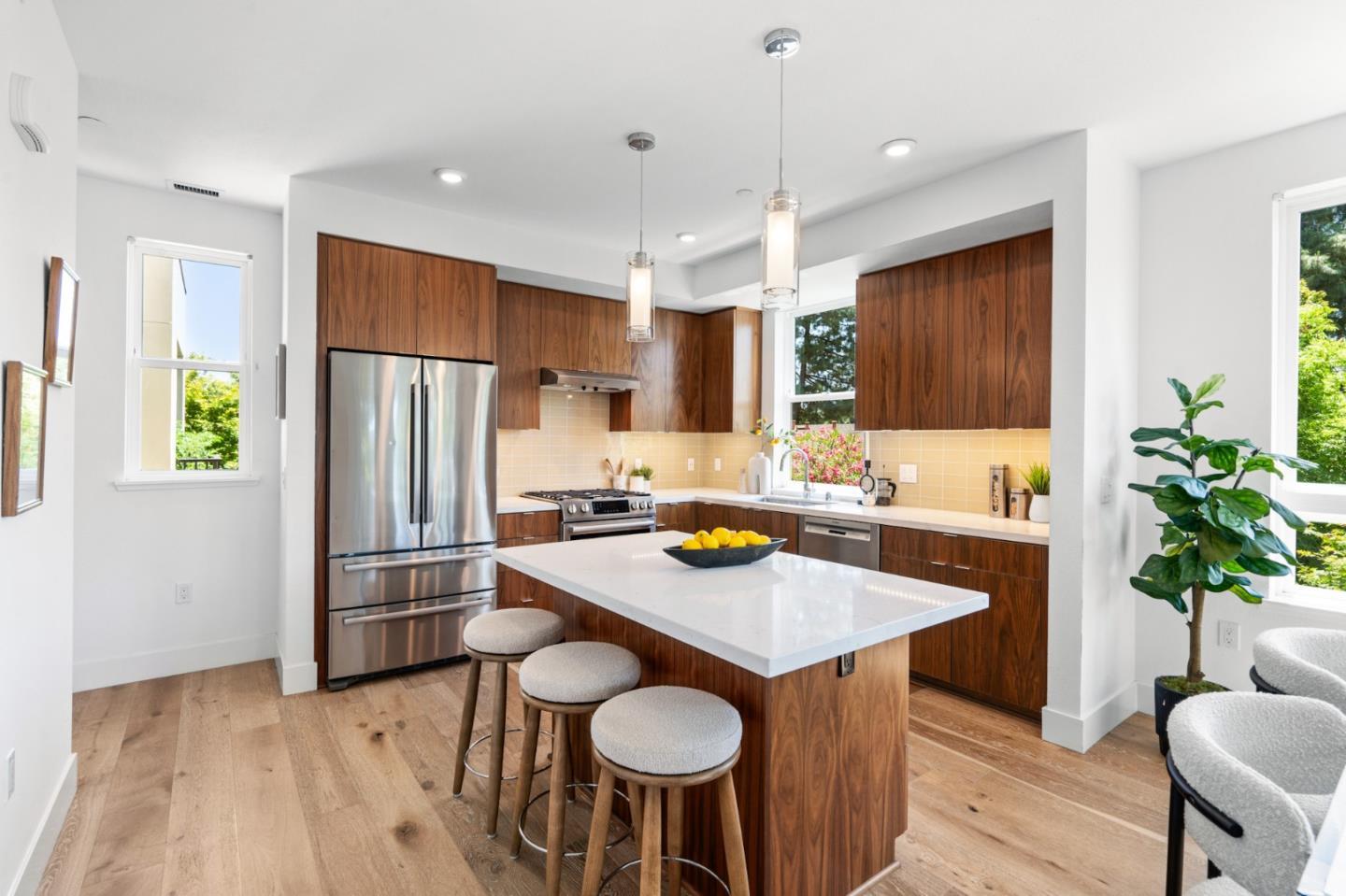 1101 West El Camino Real 219