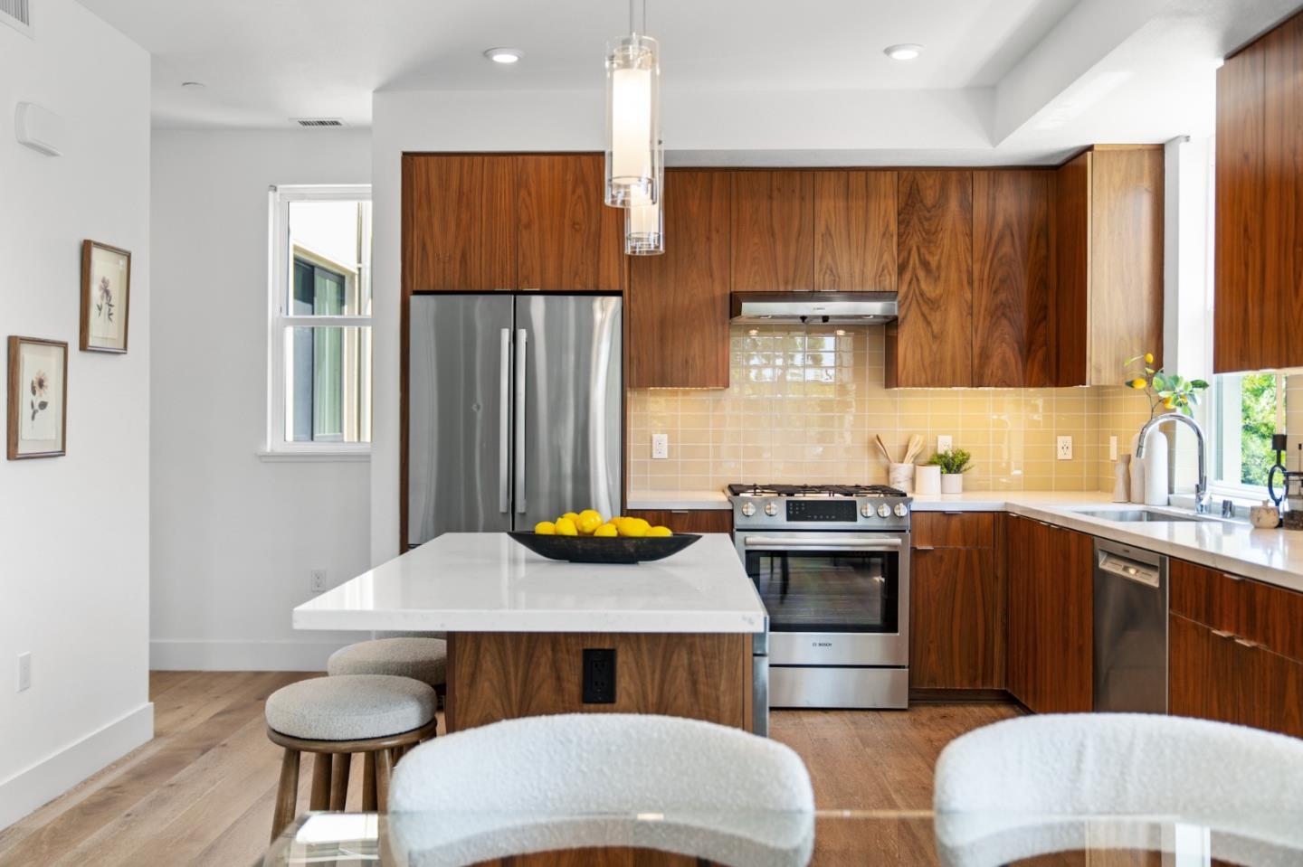 1101 West El Camino Real 219