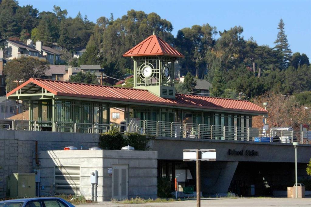 300 Davey Glen Road 3928