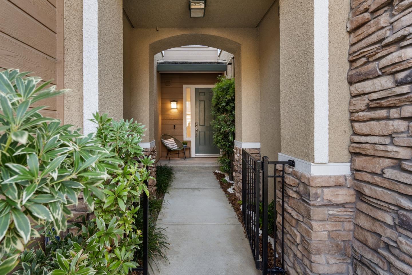 22659 Canyon Terrace Drive