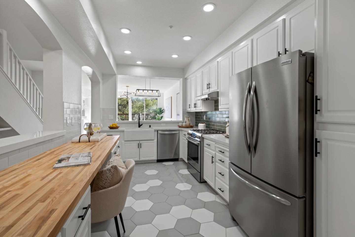 22659 Canyon Terrace Drive