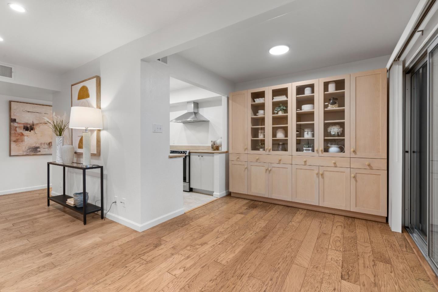 675 Sharon Park Drive 101