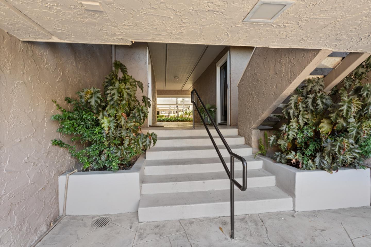 675 Sharon Park Drive 101