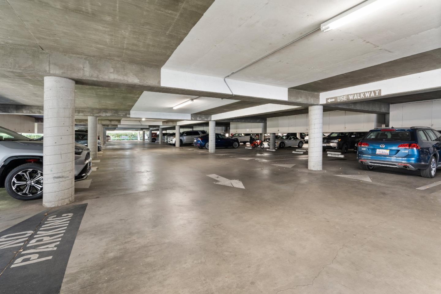 675 Sharon Park Drive 101