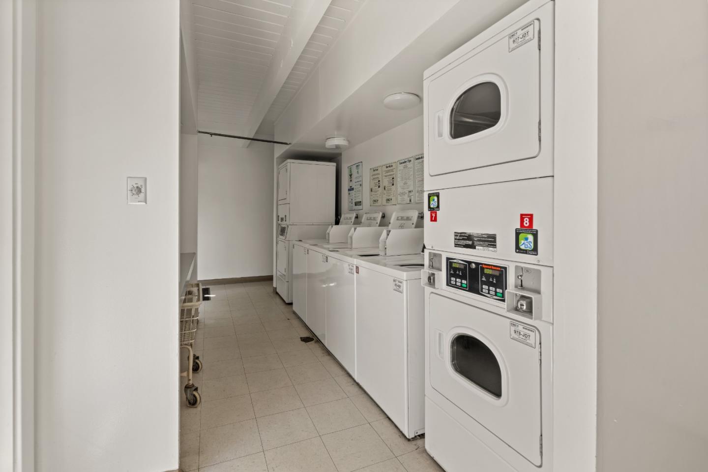 675 Sharon Park Drive 101