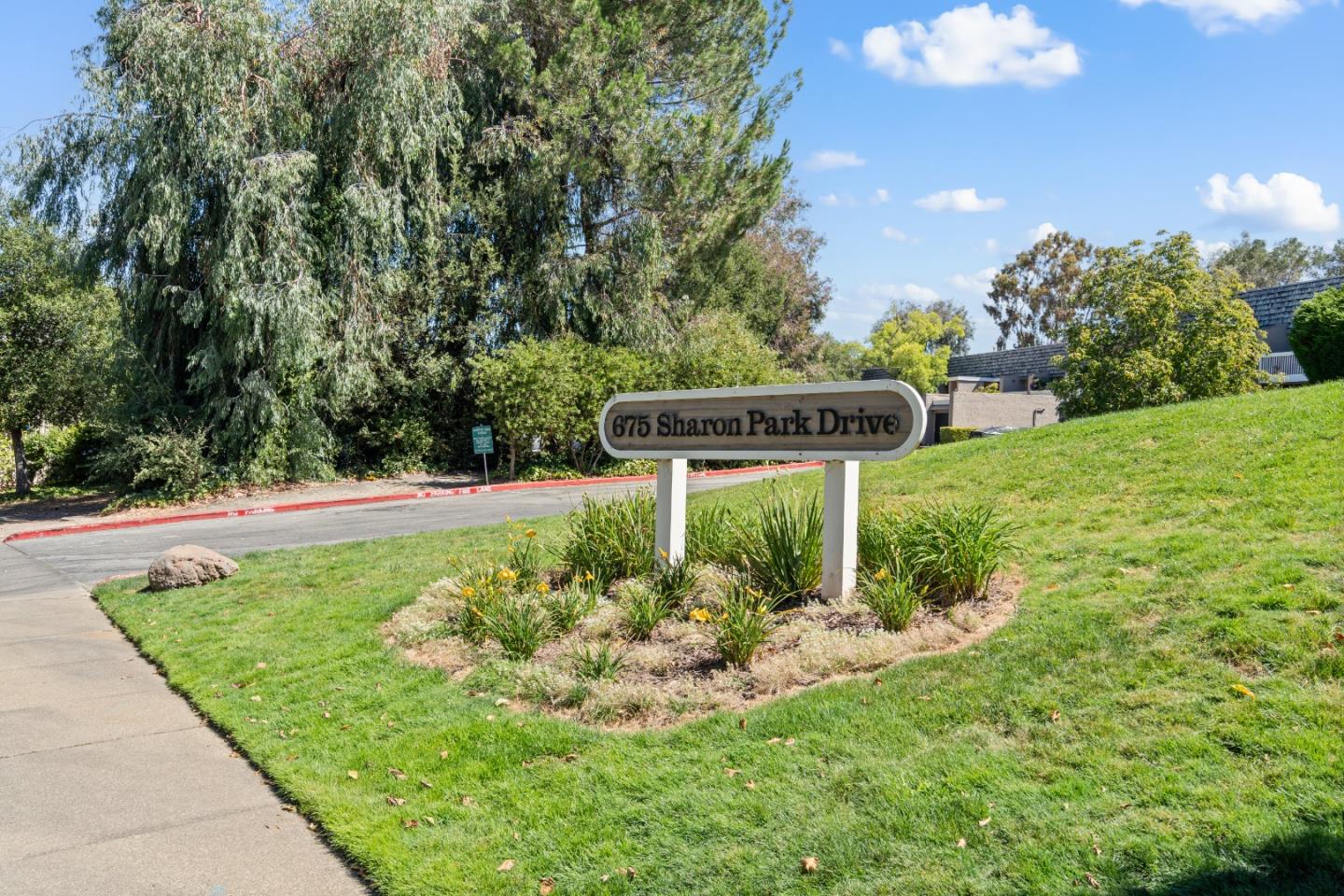 675 Sharon Park Drive 101