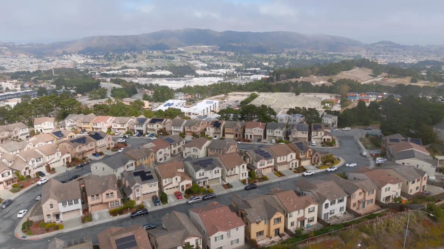 355 Crestview Circle