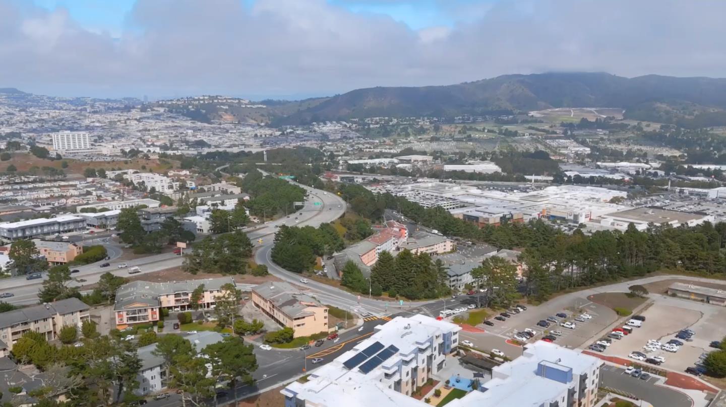 355 Crestview Circle