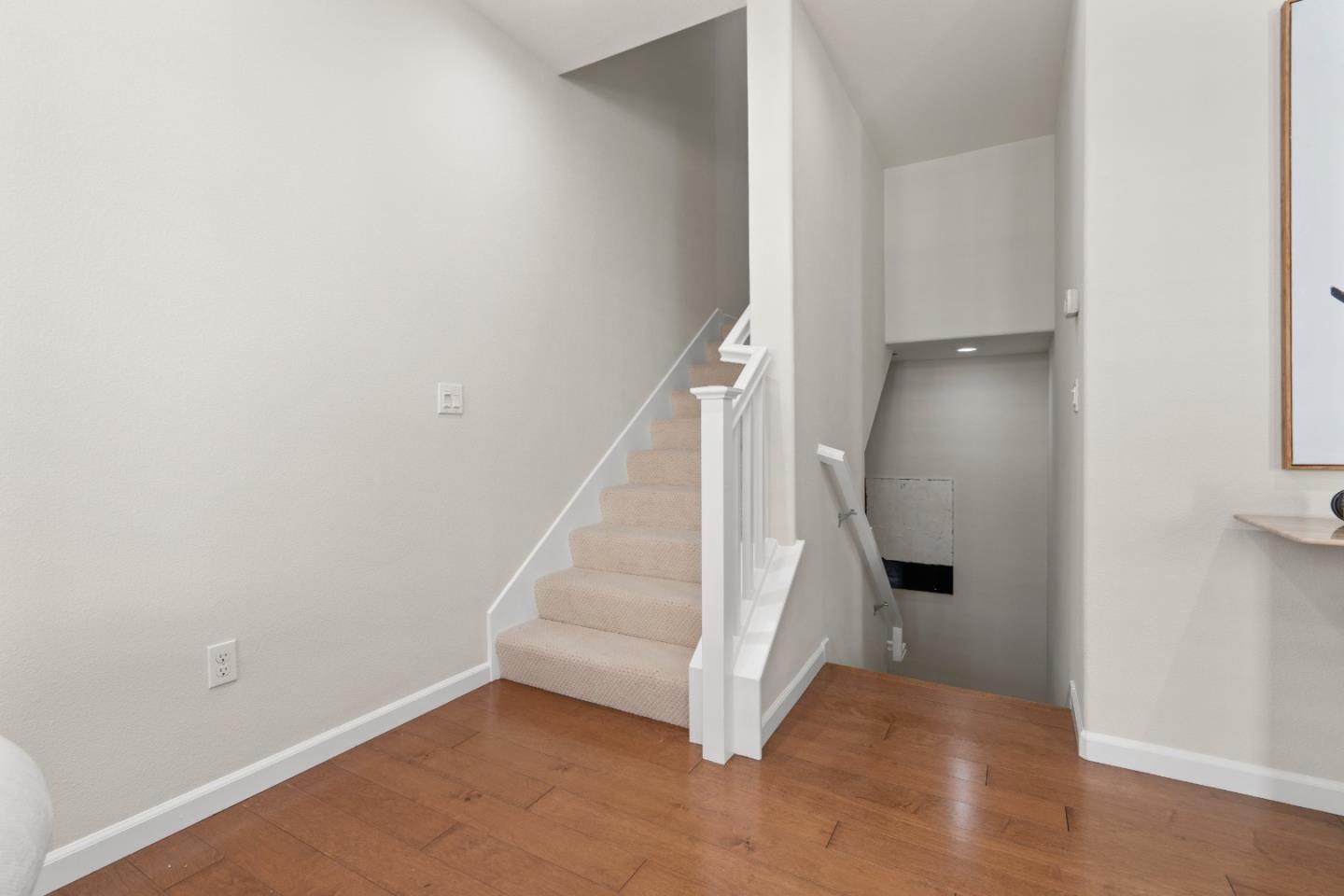 104 North Hummingbird Lane