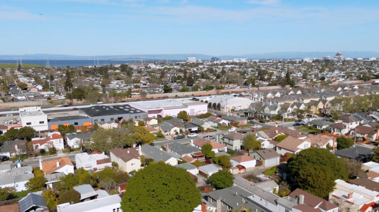 104 North Hummingbird Lane