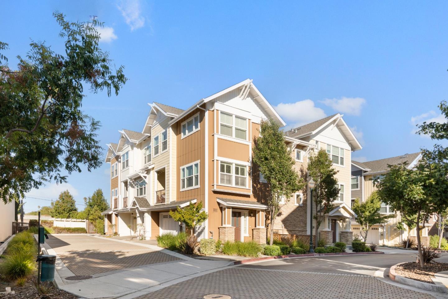 104 North Hummingbird Lane