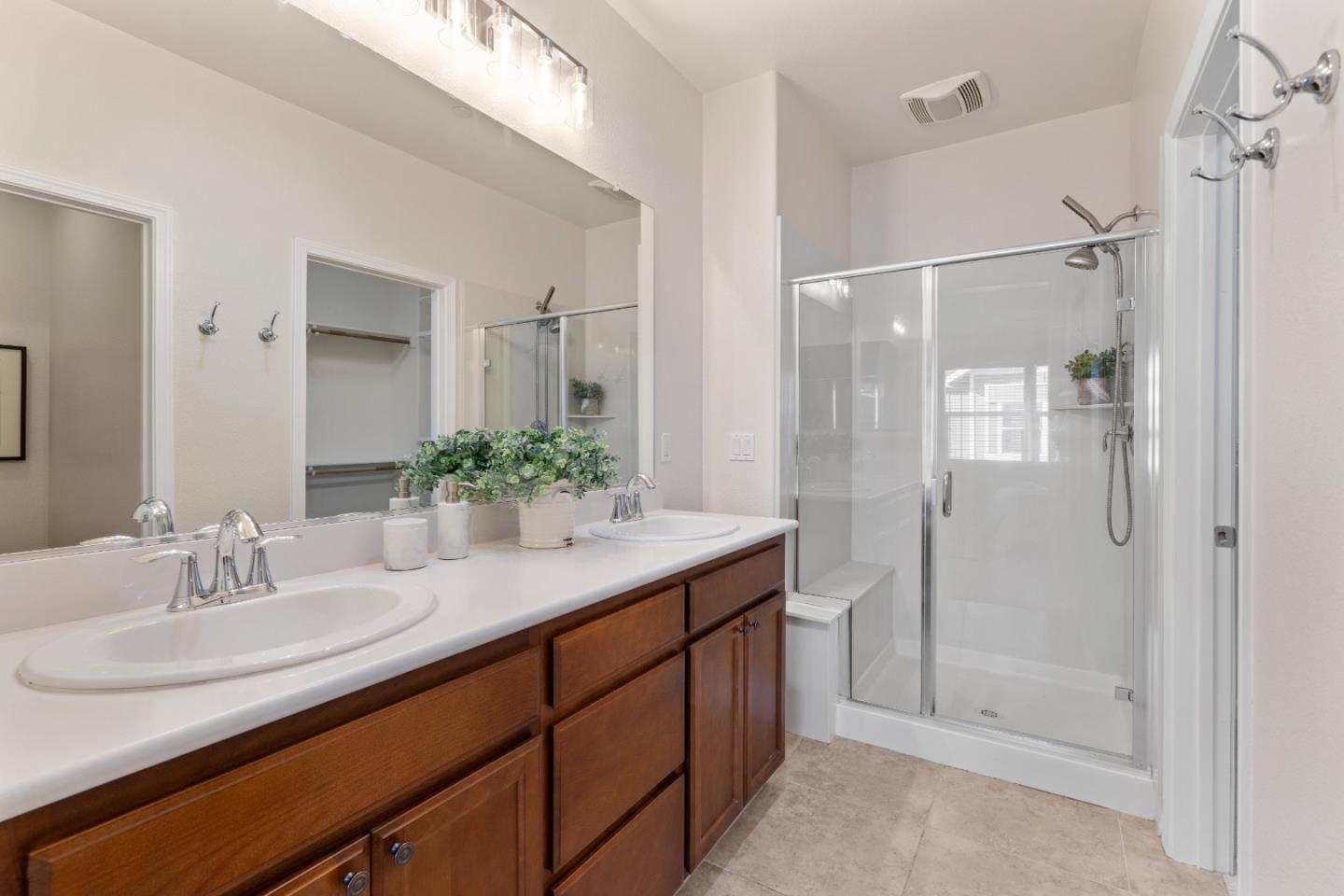 104 North Hummingbird Lane