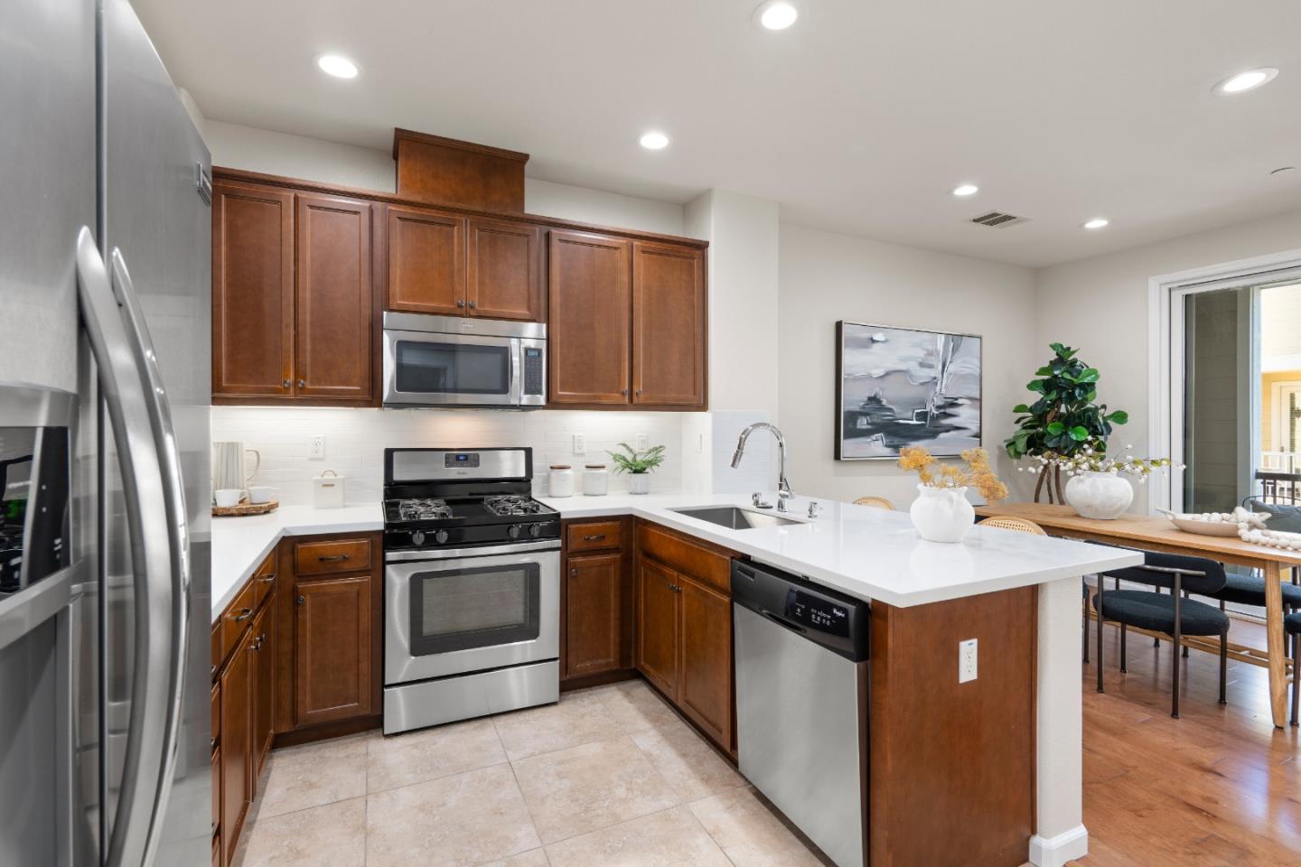 104 North Hummingbird Lane