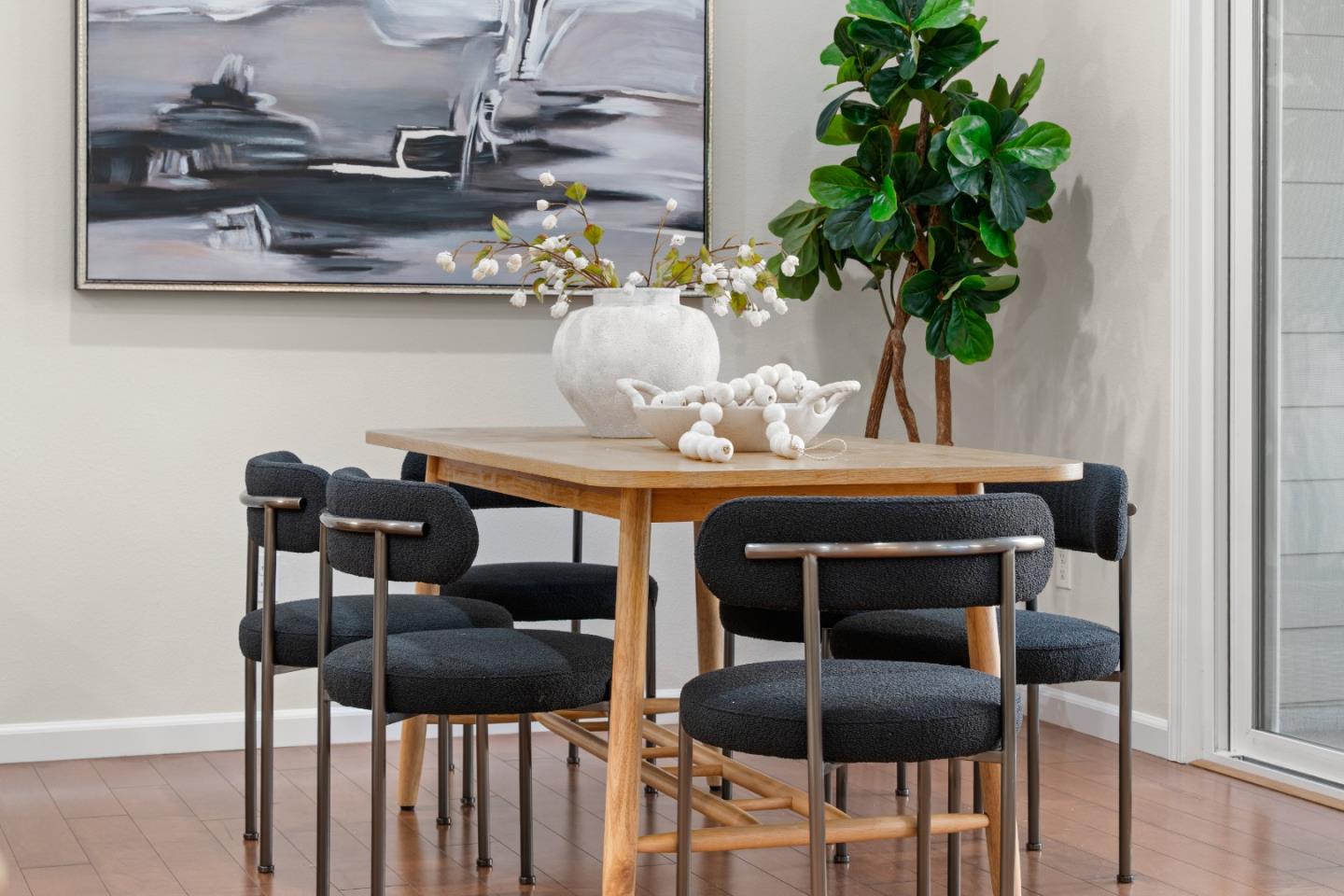 104 North Hummingbird Lane