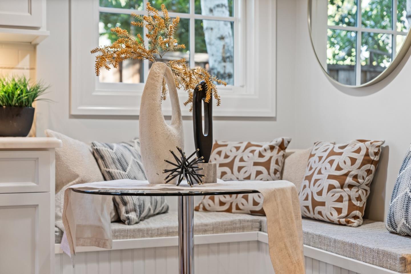 678 Hawthorne Avenue