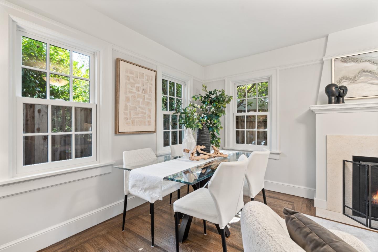 678 Hawthorne Avenue