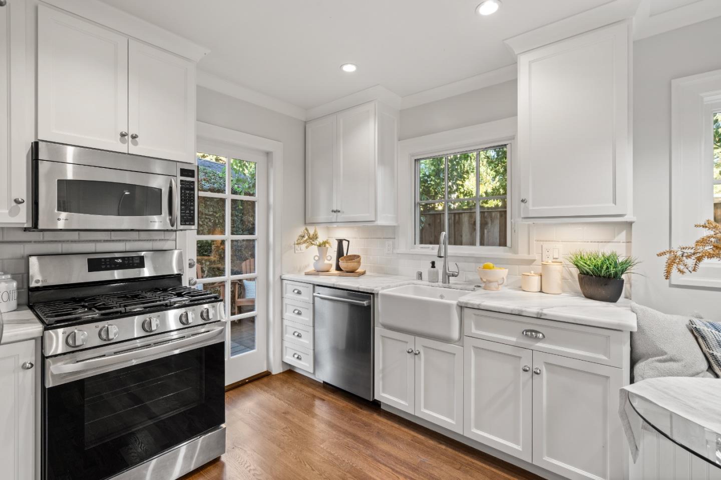 678 Hawthorne Avenue