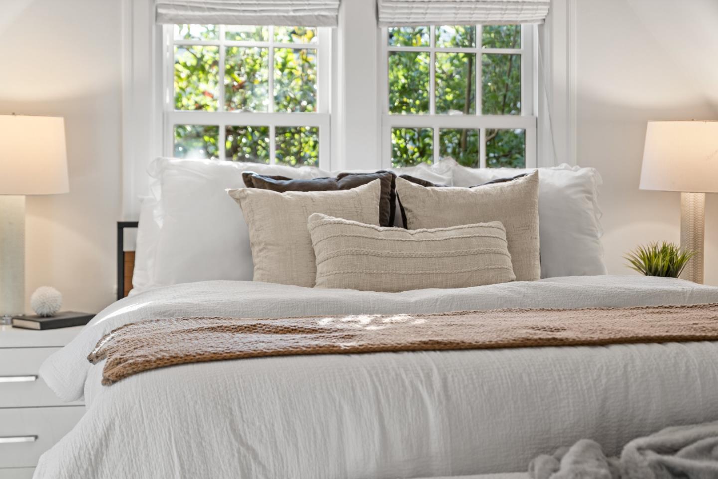 678 Hawthorne Avenue