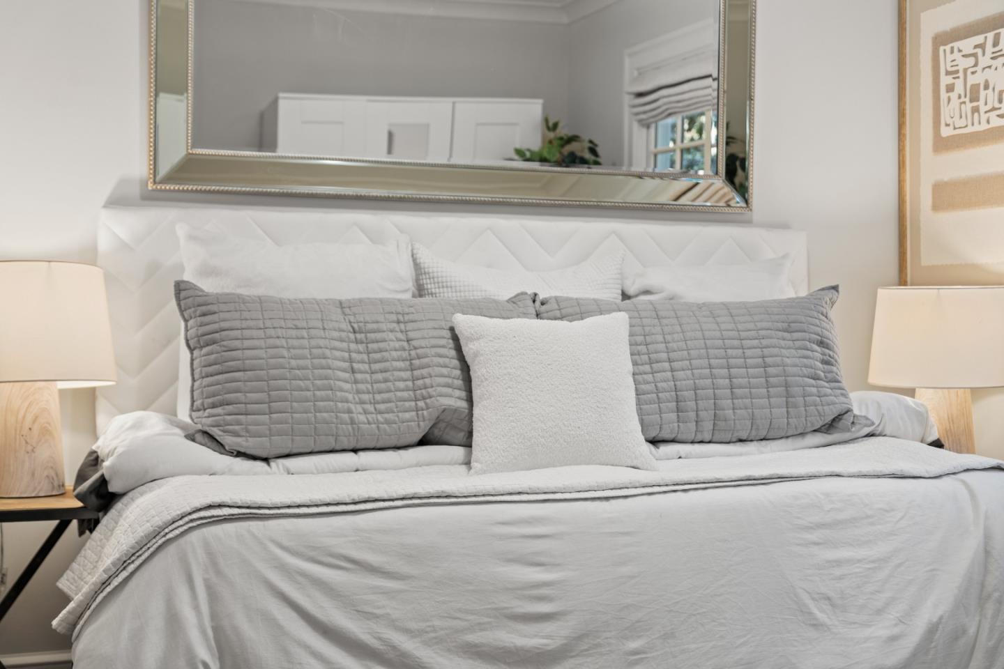 678 Hawthorne Avenue