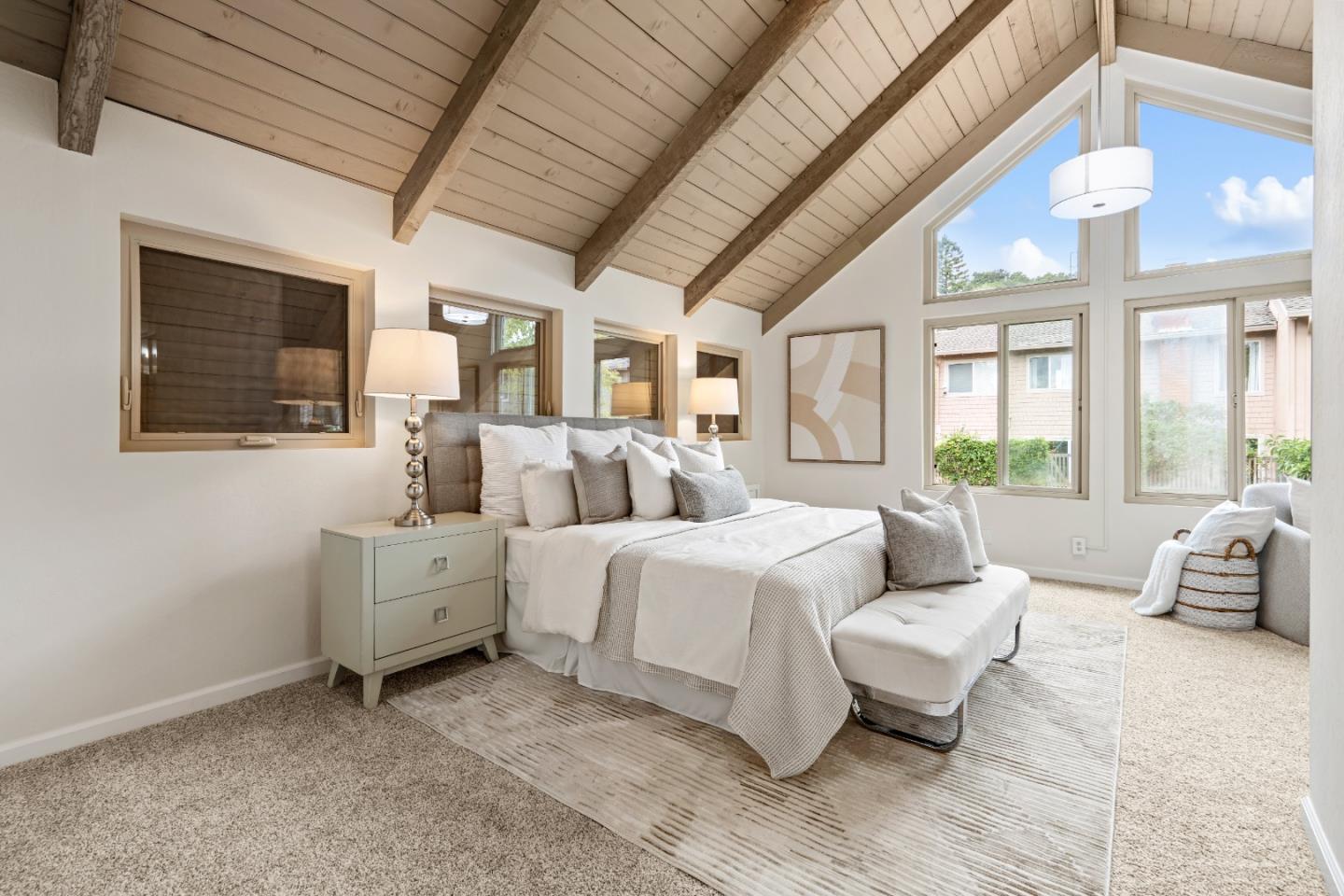 10107 Lamplighter Square