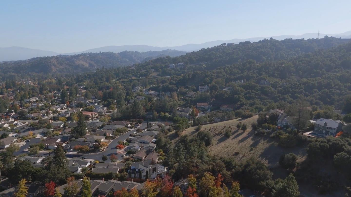 10107 Lamplighter Square