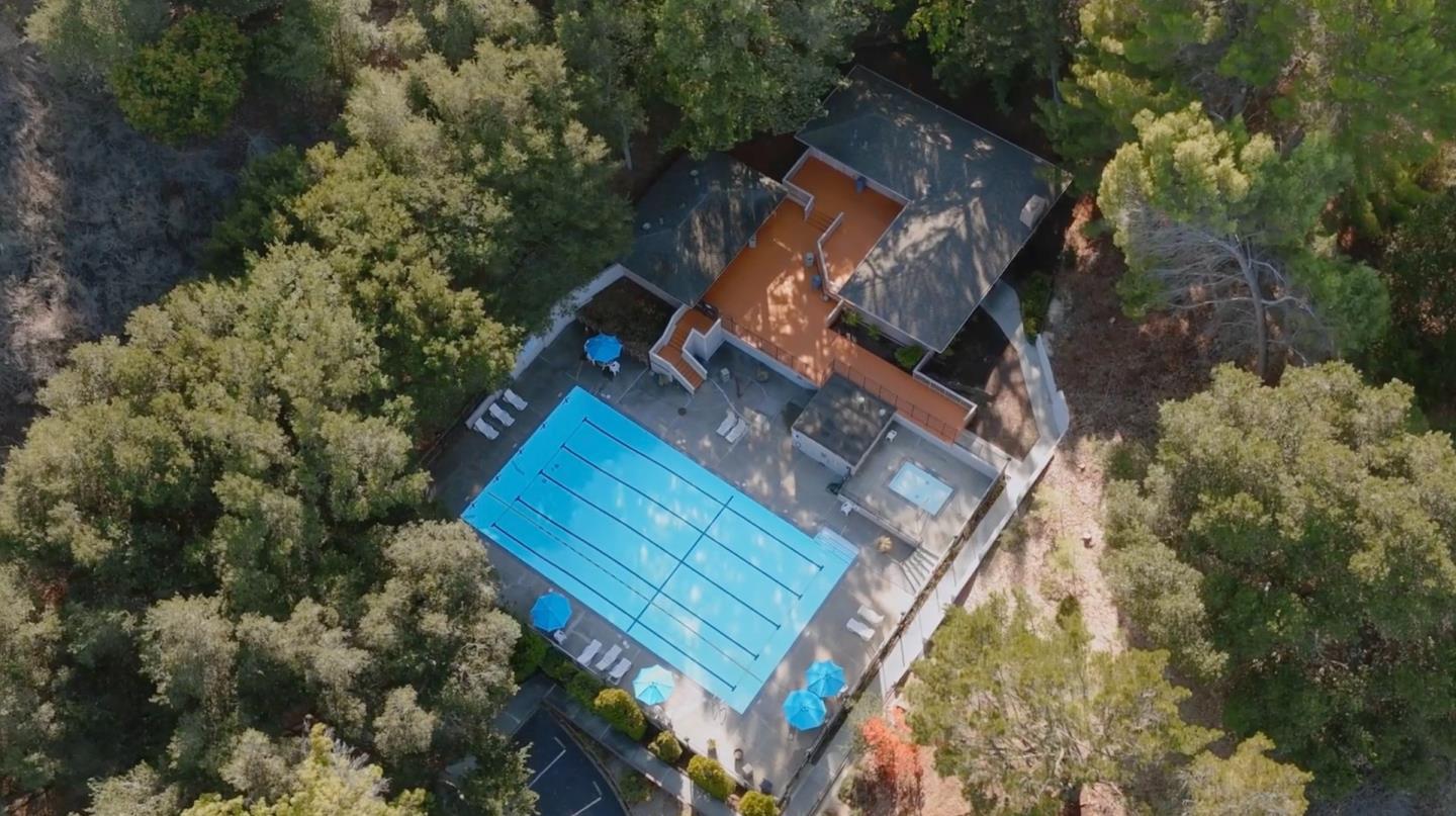 10107 Lamplighter Square