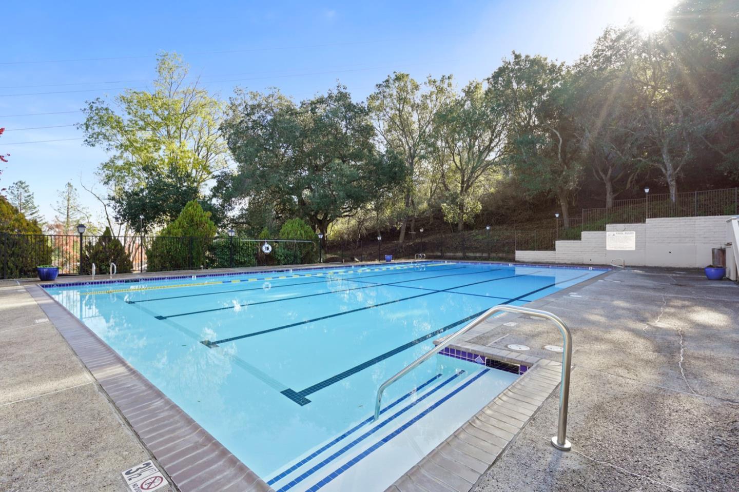 10107 Lamplighter Square