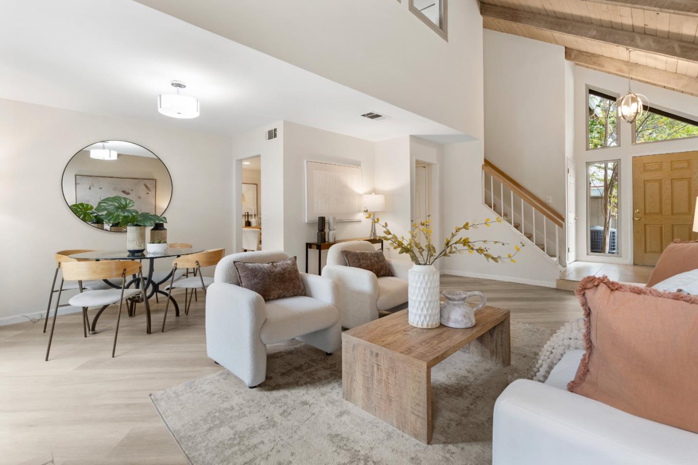 10107 Lamplighter Square