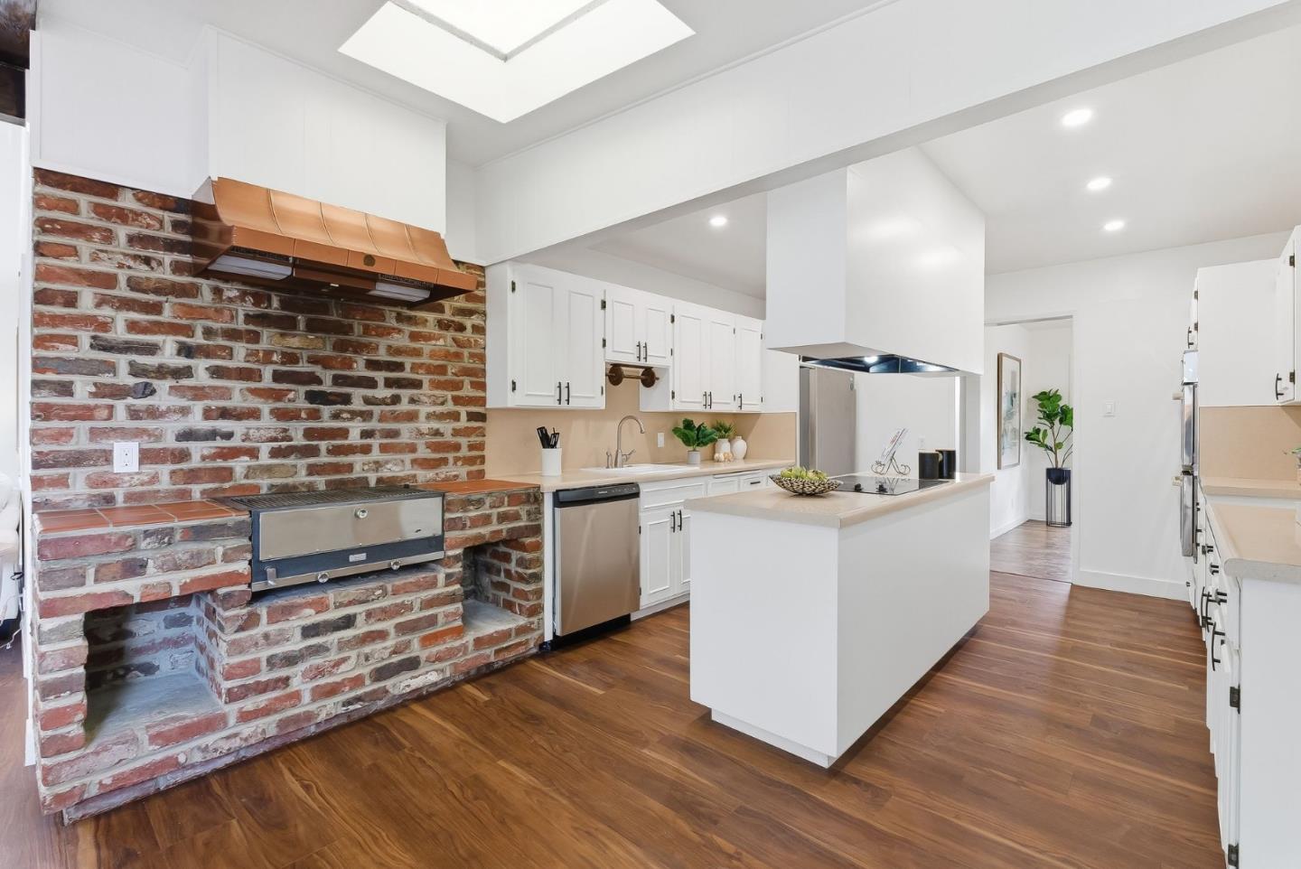 12 Dexter Place