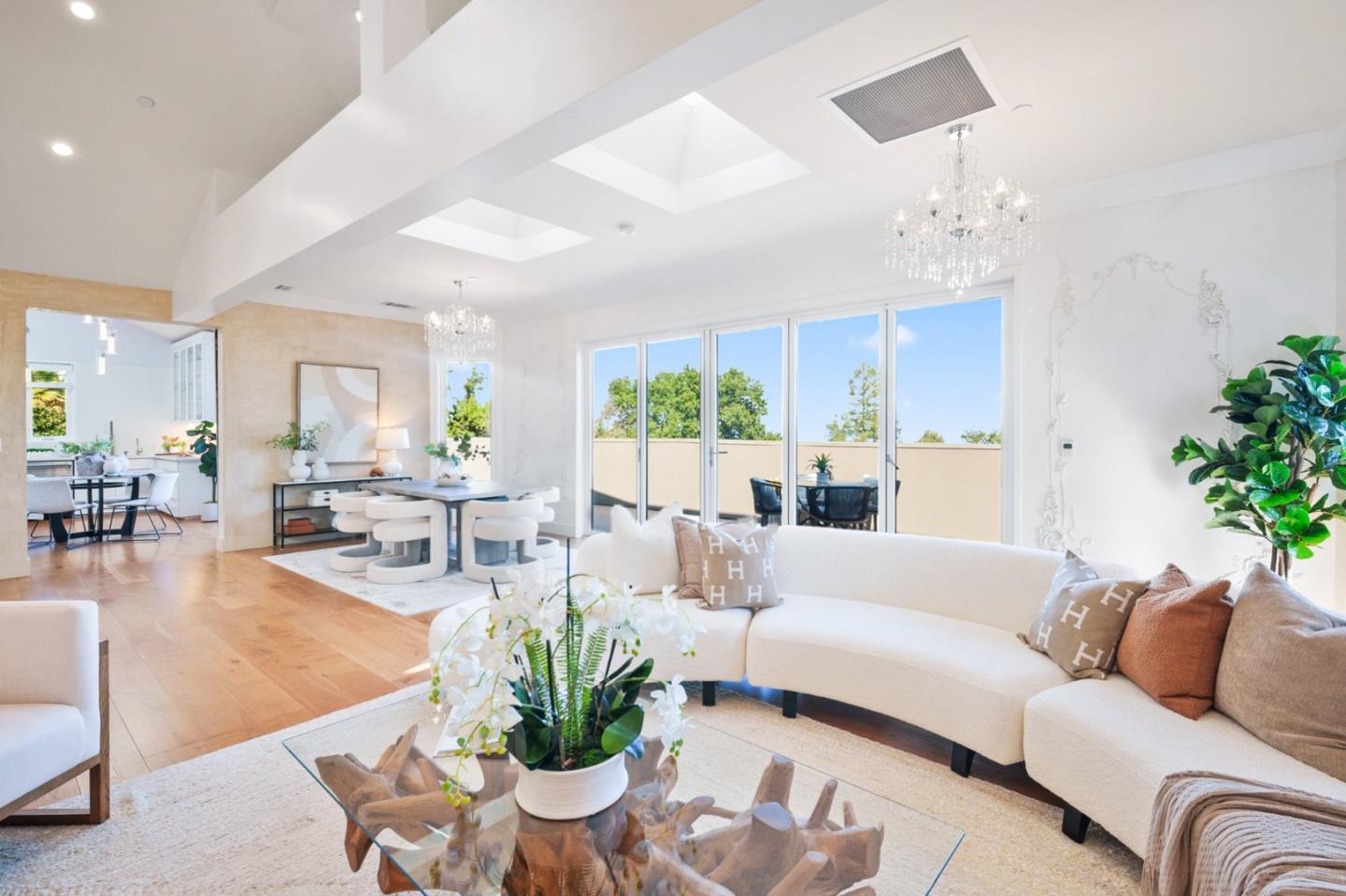 841 Bayview Way