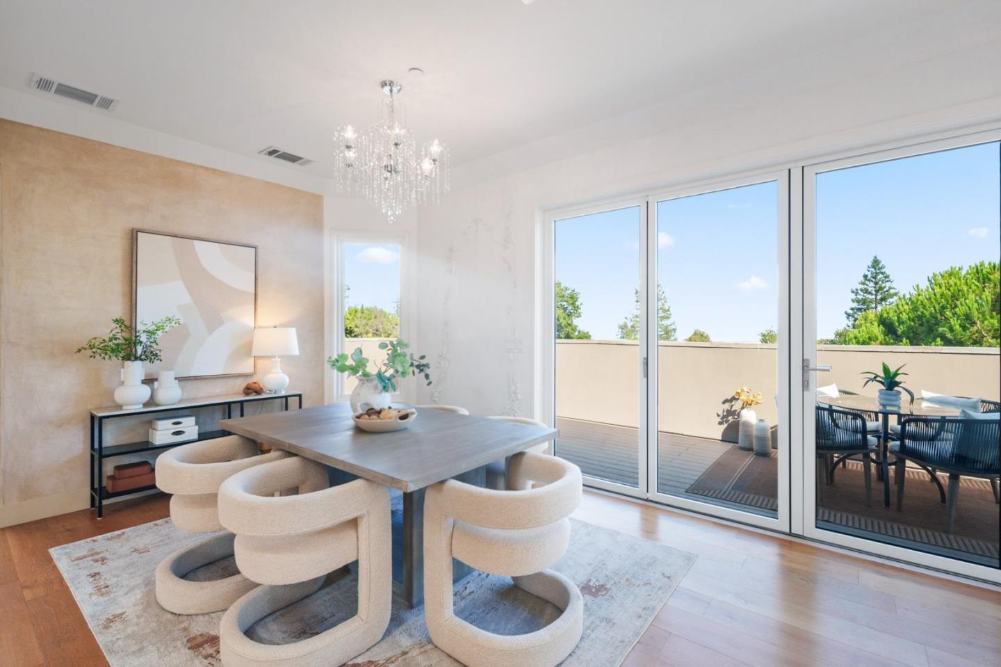 841 Bayview Way