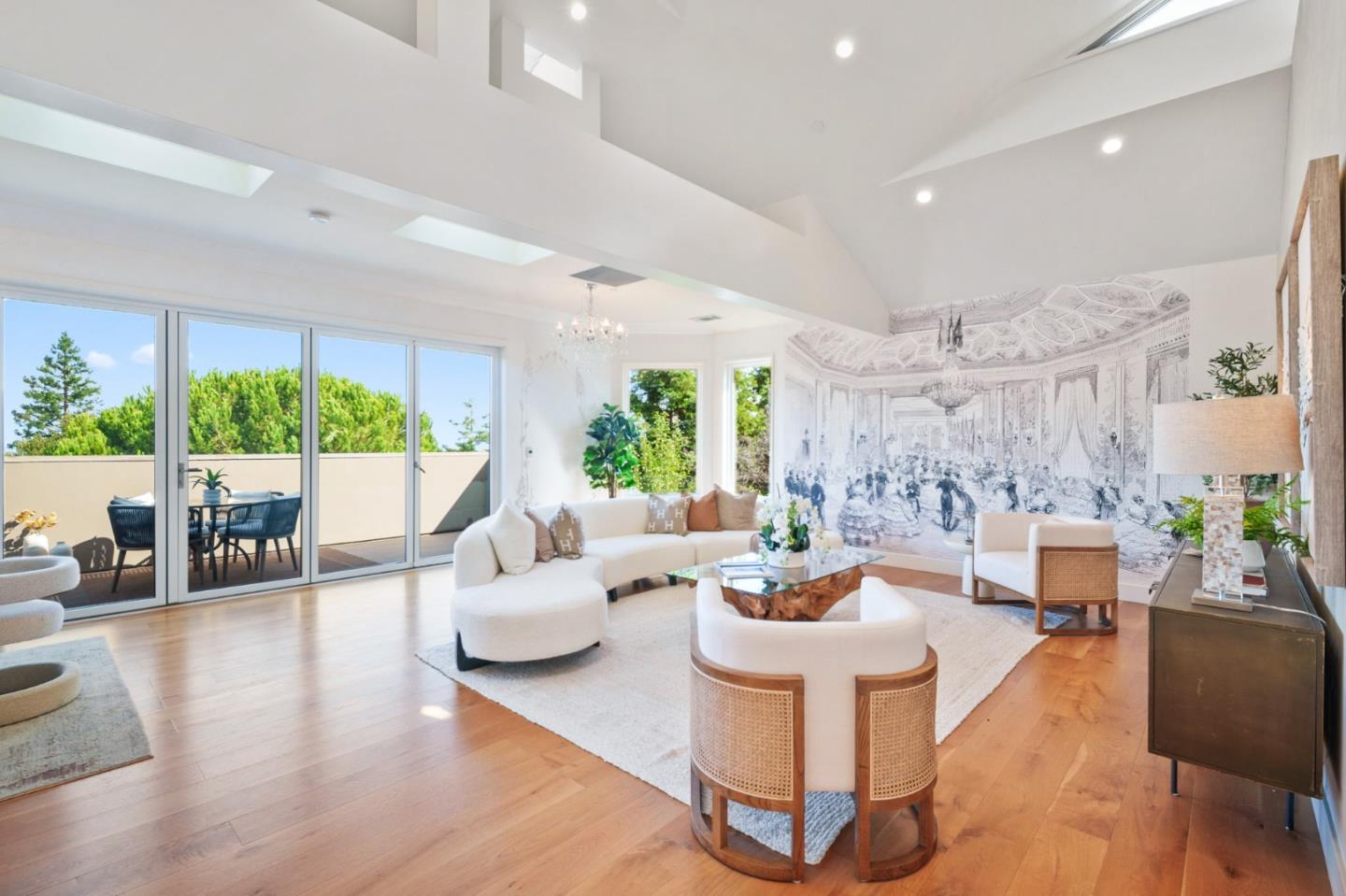 841 Bayview Way
