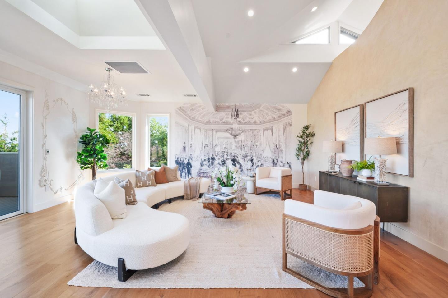 841 Bayview Way