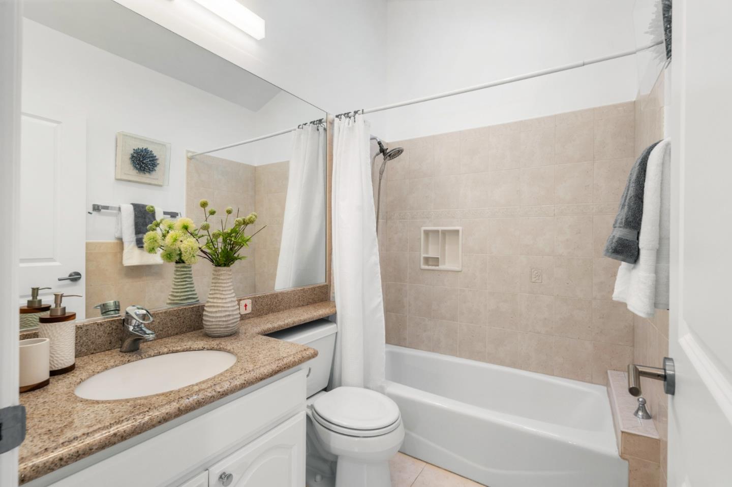 2220 Arrowhead Drive