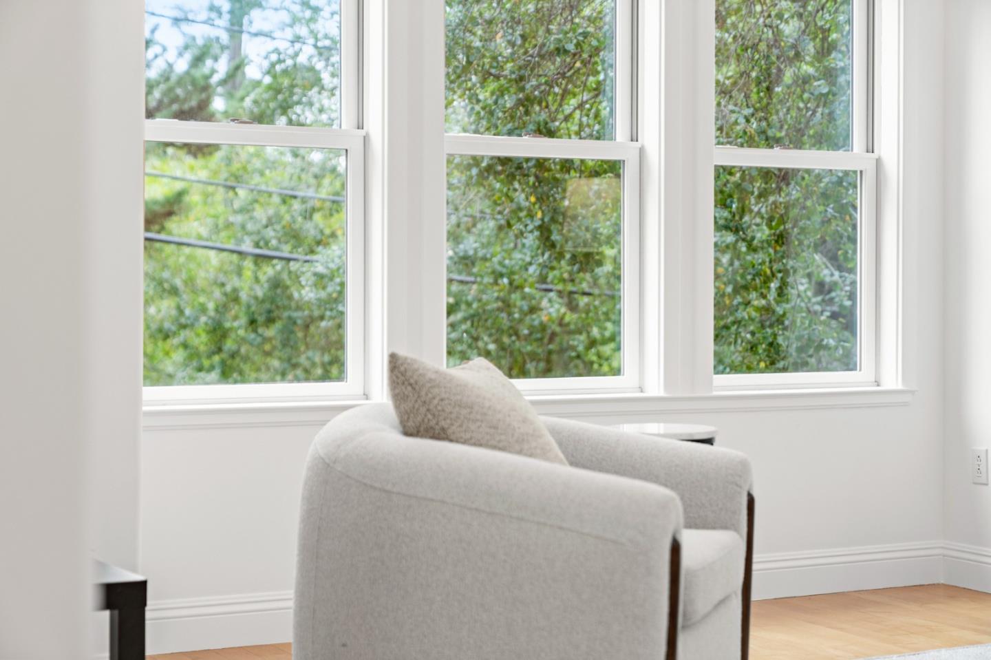 2220 Arrowhead Drive