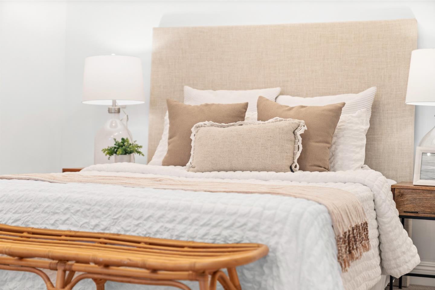 2220 Arrowhead Drive