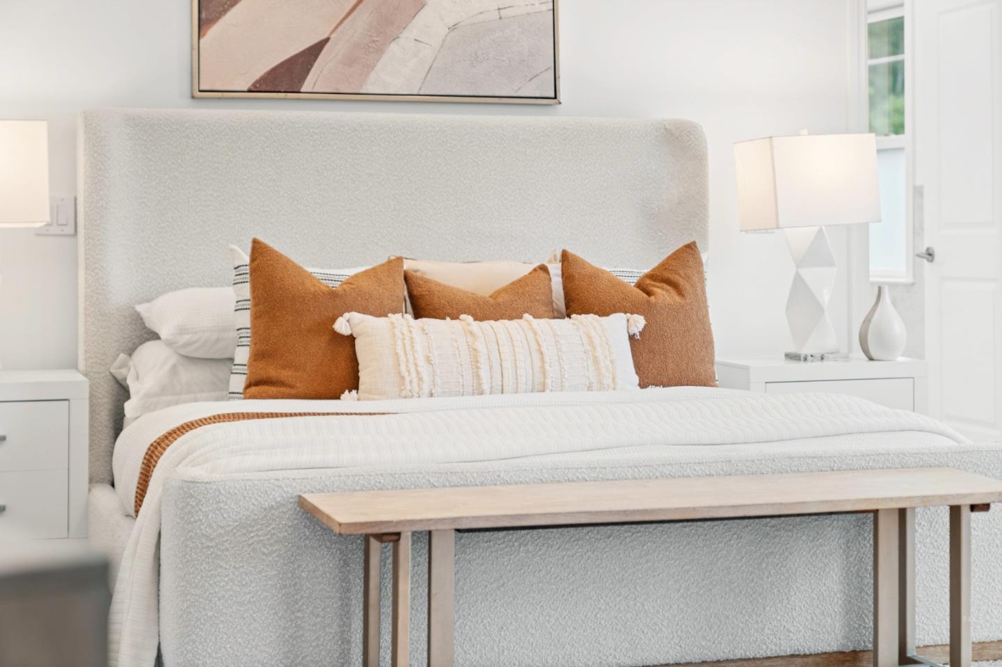 2220 Arrowhead Drive