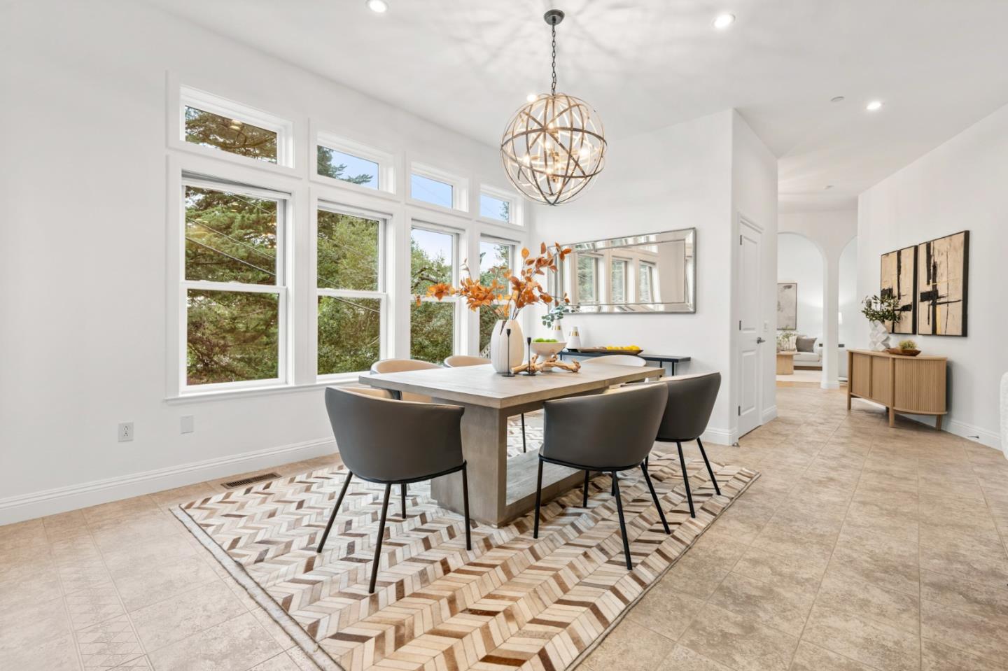 2220 Arrowhead Drive