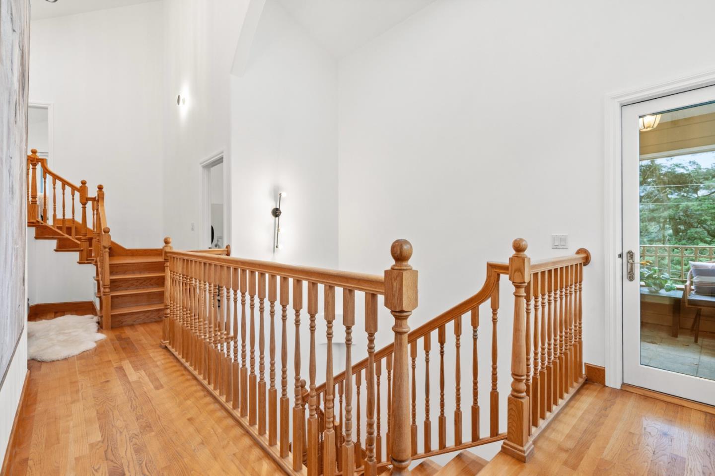 2220 Arrowhead Drive